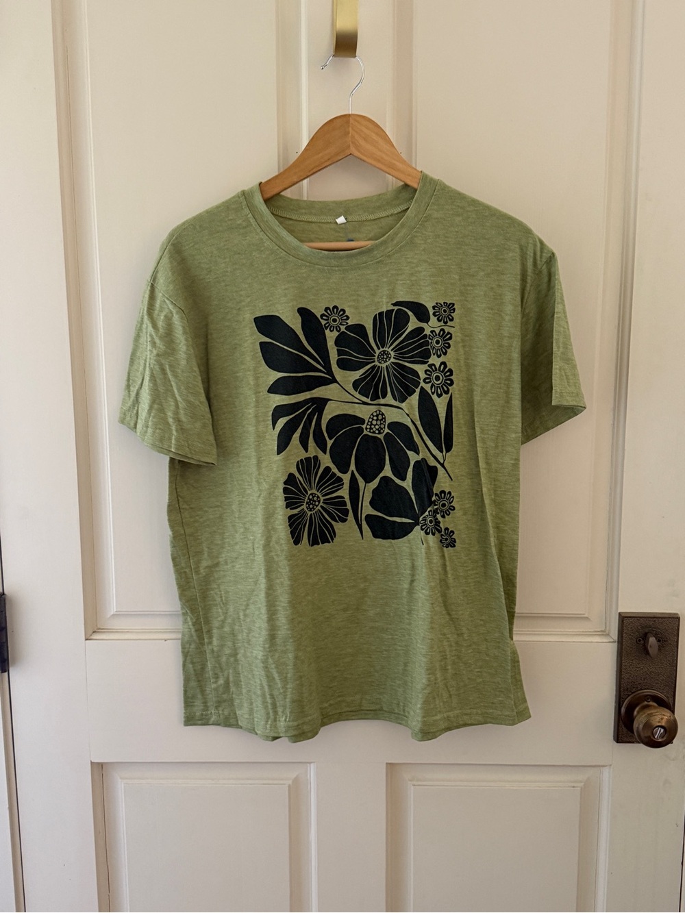 Sage Green Floral Graphic T-Shirt Size 2XL